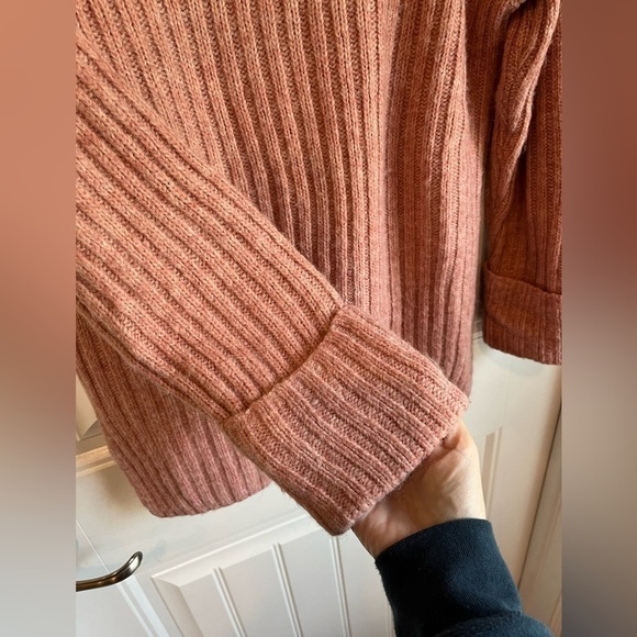 NWOT Old Navy Tunic Length Pink Sweater Small oversized - Picture 3 of 7